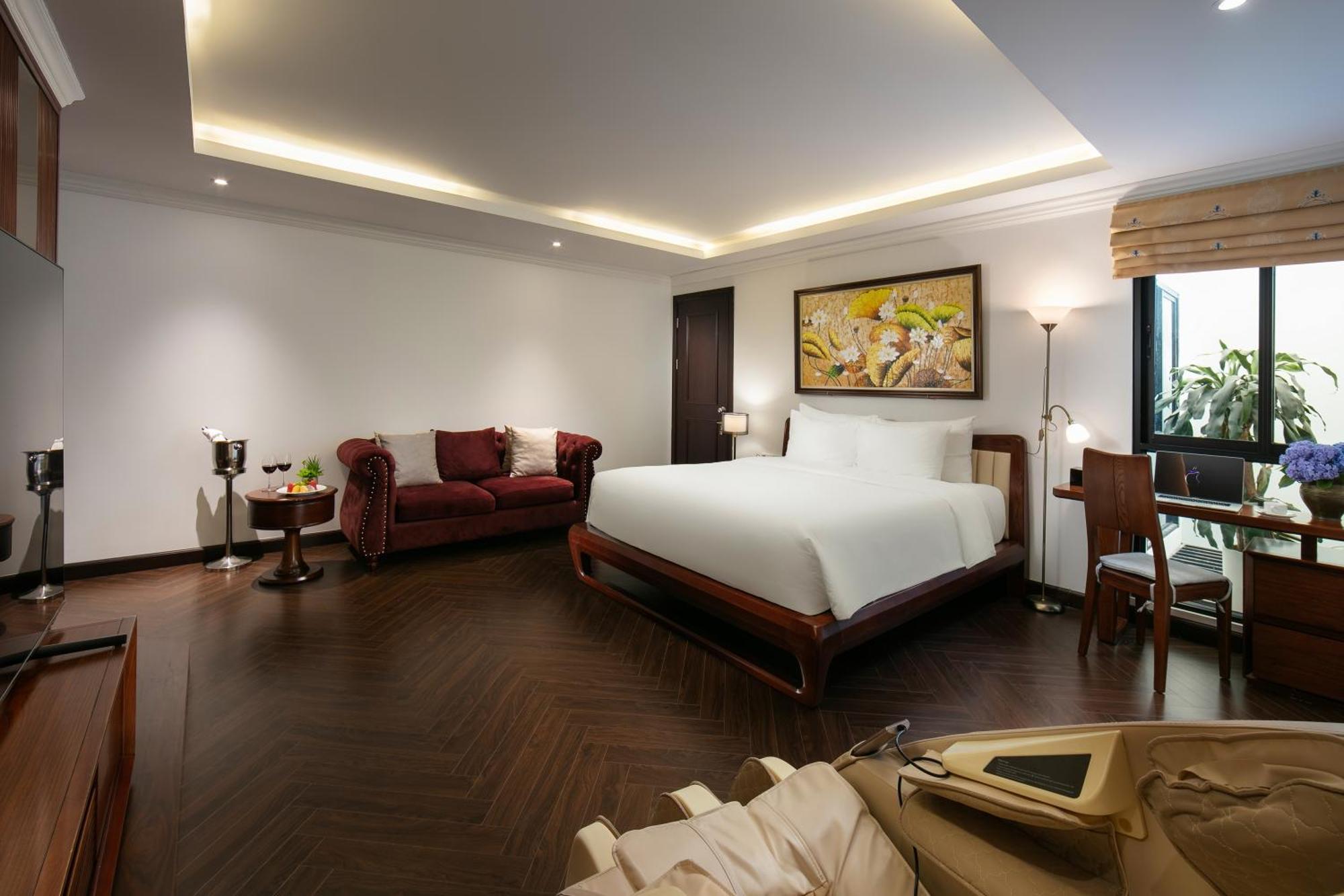 May De Ville Crown Hotel 하노이 외부 사진 Deluxe Suite