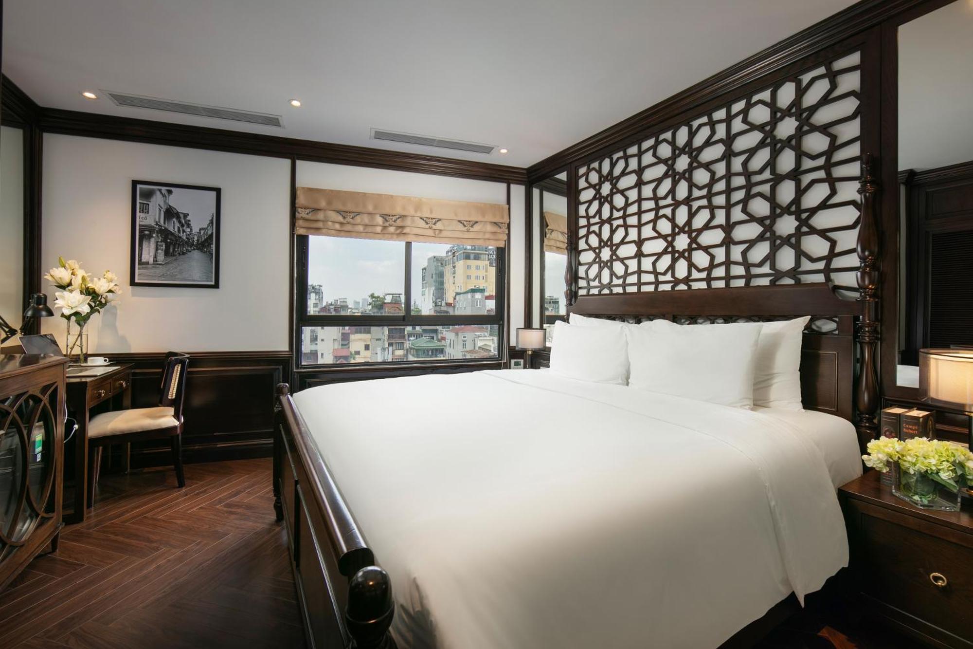 May De Ville Crown Hotel 하노이 외부 사진 Deluxe Suite