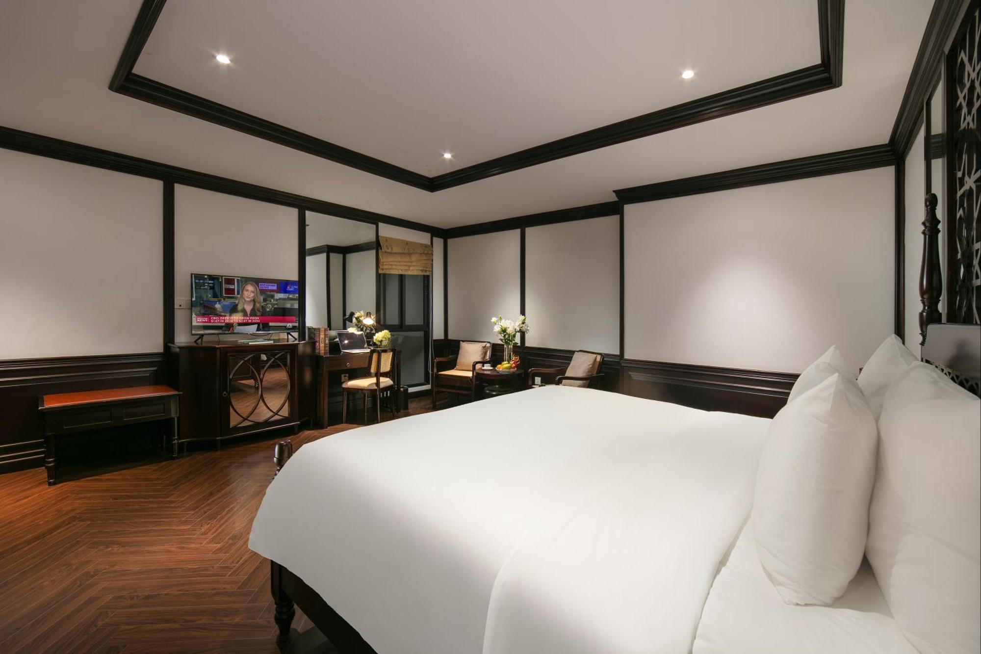 May De Ville Crown Hotel 하노이 외부 사진 Deluxe Room