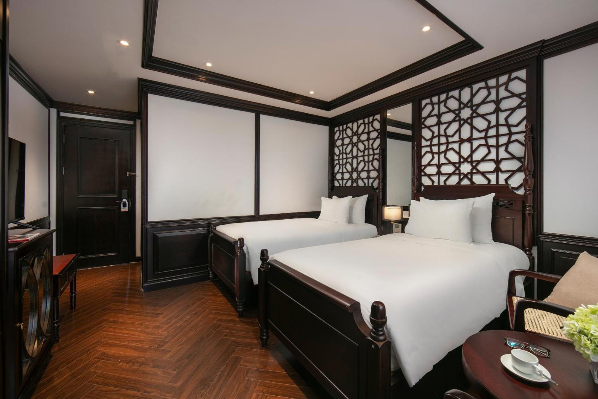 May De Ville Crown Hotel 하노이 외부 사진 Deluxe twin room