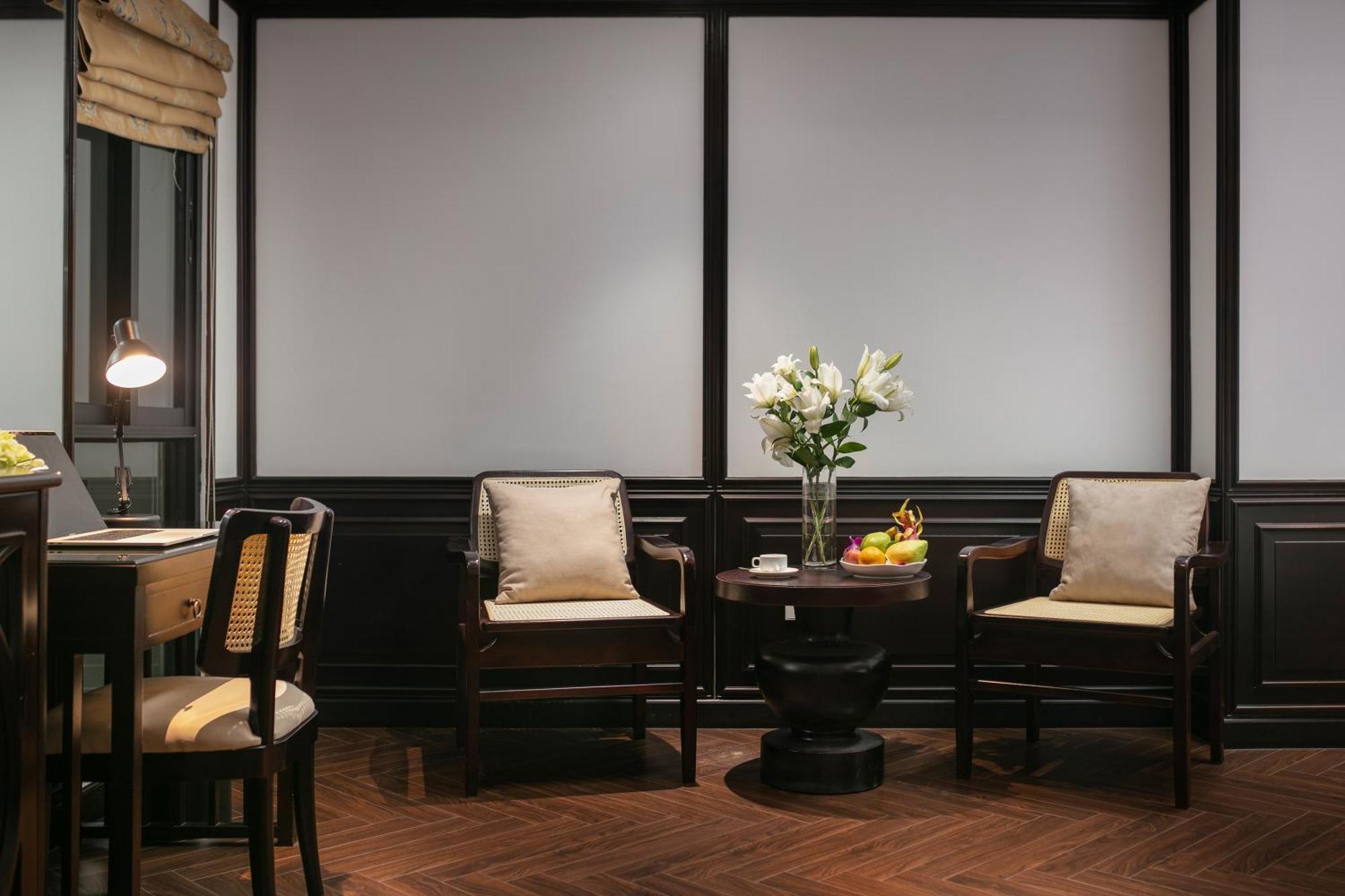 May De Ville Crown Hotel 하노이 외부 사진 Interior of the hotel